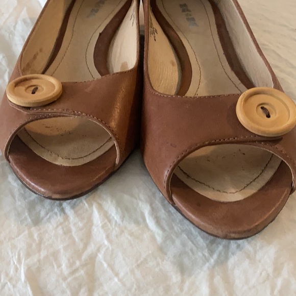 Na Na tan wedges - Picture 2 of 12